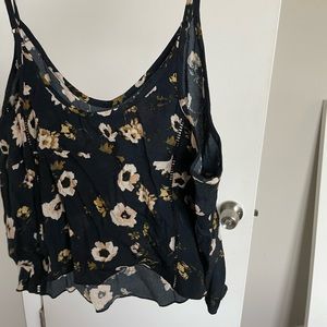 Flowy Tank
